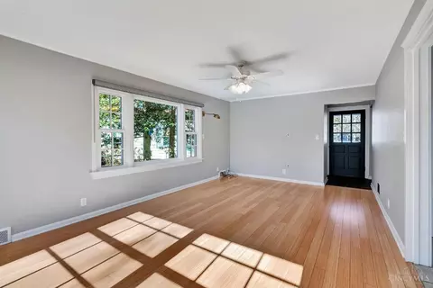 2 Linden Pl, Mariemont, OH 45227 photo 3