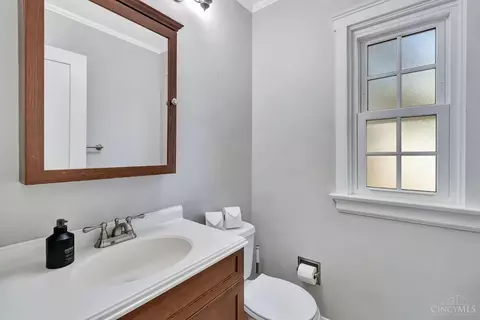 2 Linden Pl, Mariemont, OH 45227 photo 20