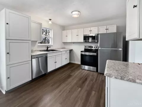 Kitchen - 2416 Oaktree Pl, Cincinnati, OH 45238 photo 1 of 2