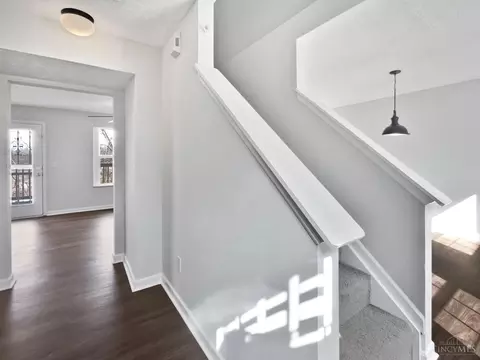 Entry Way - 2416 Oaktree Pl, Cincinnati, OH 45238 photo 1 of 1