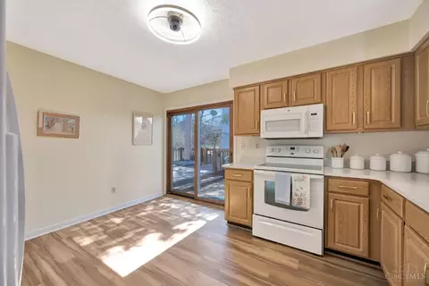 7270 Galbraith Rd, Cincinnati, OH 45243 photo 17