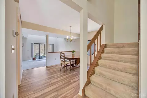 7270 Galbraith Rd, Cincinnati, OH 45243 photo 3