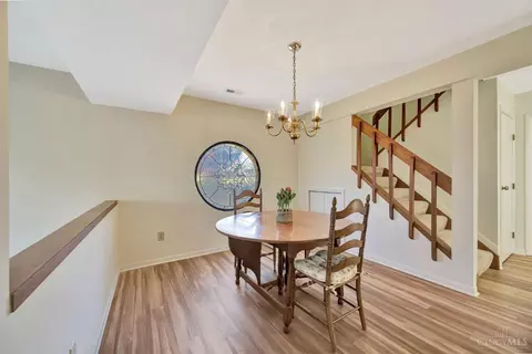 7270 Galbraith Rd, Cincinnati, OH 45243 photo 5