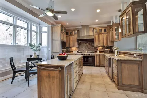 Kitchen - 355 Oregon St, Cincinnati, OH 45202 photo 1 of 6