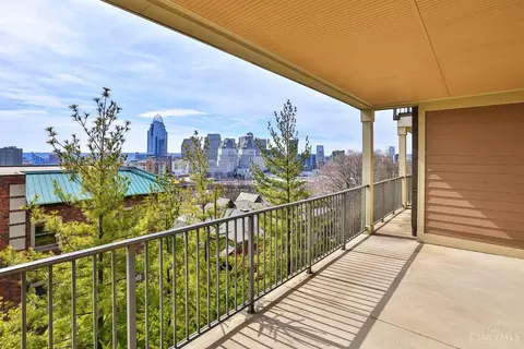 Exterior - 355 Oregon St, Cincinnati, OH 45202 photo 3 of 6