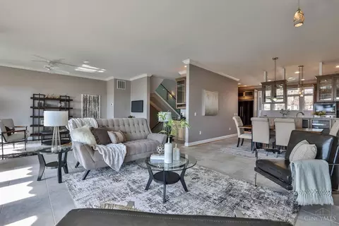 Living - 355 Oregon St, Cincinnati, OH 45202 photo 2 of 6
