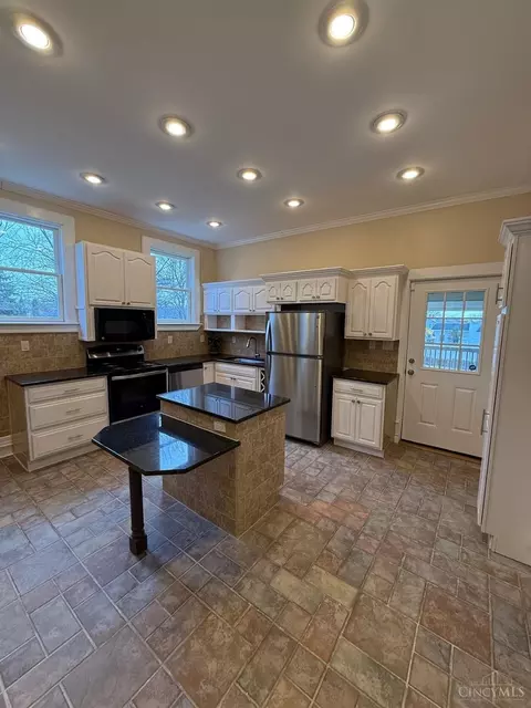 7366 Harrison Ave, Mount Healthy, OH 45231 photo 9