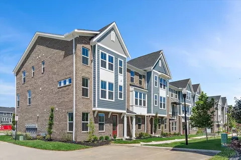 7258 Otley Dr, West Chester, OH 45069