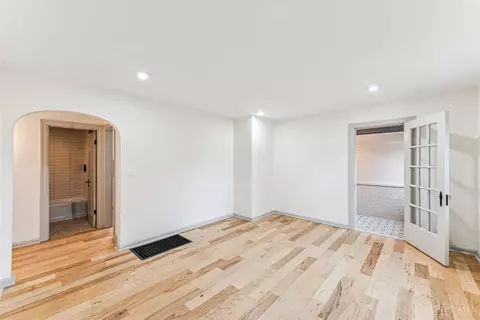 Living - 4410 Galbraith Rd, Cincinnati, OH 45236 photo 3 of 3