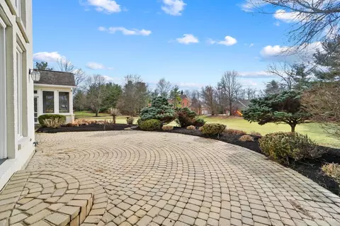 Exterior - 5083 Rollman Estates Dr, Cincinnati, OH 45236 photo 7 of 10