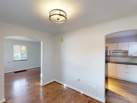 6651 Winton Rd, Cincinnati, OH 45224 photo 4