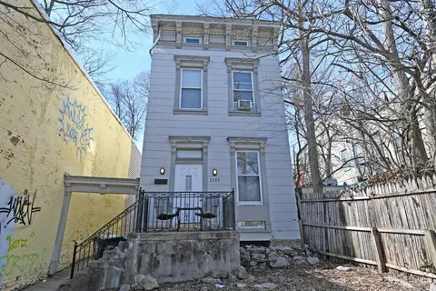 2347 Clifton Ave, Cincinnati, OH 45219