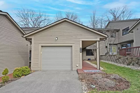 149 Miami Lakes Dr, Milford, OH 45150