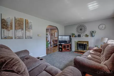 994 Joyce Dr, Batavia, OH 45103 photo 5