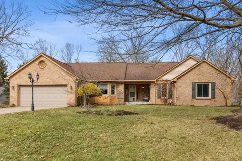 894 Surrey Rdg, Cincinnati, OH 45245