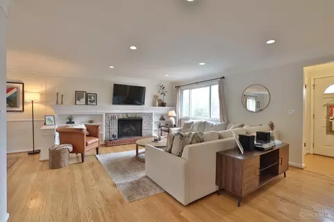 Living - 3695 Gardner Ave, Cincinnati, OH 45236 photo 1 of 6
