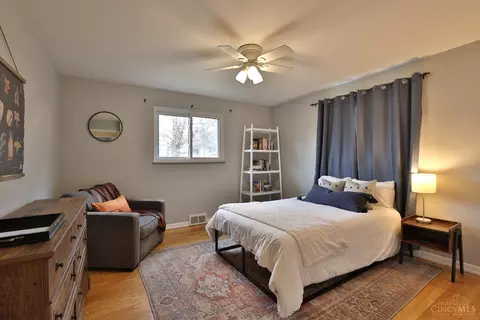 Bedroom - 3695 Gardner Ave, Cincinnati, OH 45236 photo 4 of 7