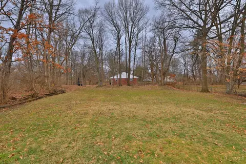 Exterior - 3695 Gardner Ave, Cincinnati, OH 45236 photo 7 of 8
