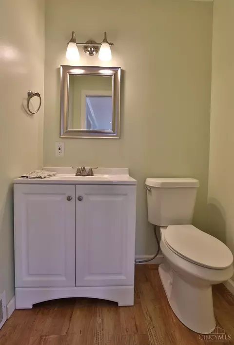 Bath - 3695 Gardner Ave, Cincinnati, OH 45236 photo 1 of 2