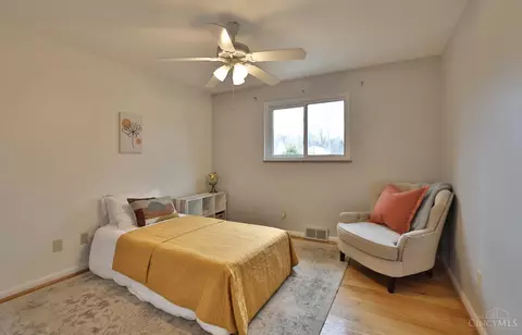 Bedroom - 3695 Gardner Ave, Cincinnati, OH 45236 photo 6 of 7