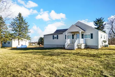 7081 Springfield Rd, Oxford, OH 45056