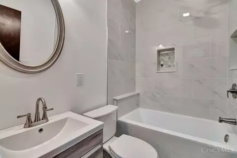 Bath - 1446 St Clair Ave, Mount Healthy, OH 45231 photo 1 of 2