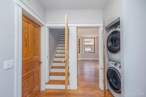 Entry Way - 917 Rogers Pl, Cincinnati, OH 45206 photo 6 of 6