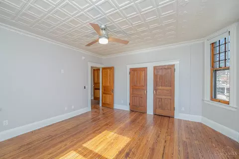Bedroom - 917 Rogers Pl, Cincinnati, OH 45206 photo 1 of 5