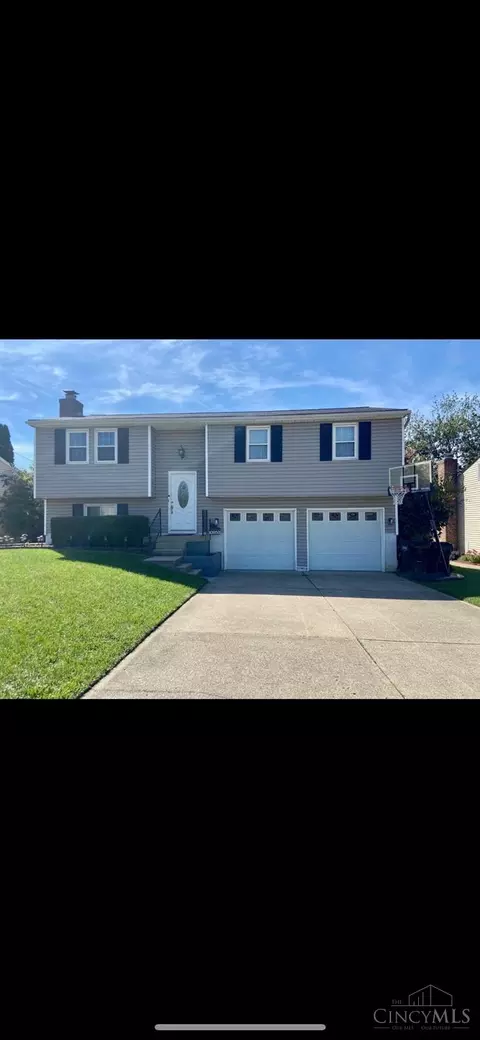 10253 Menominee Dr, Colerain Twp, OH 45251