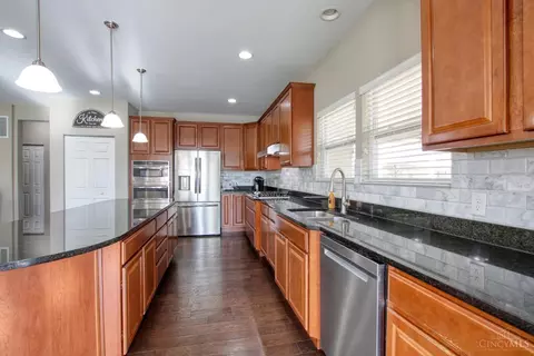 824 Hocking Meadow Cir, Monroe, OH 45050 photo 8