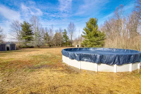 Exterior - 325 Ellis Rd, Mount Orab, OH 45154 photo 3 of 4