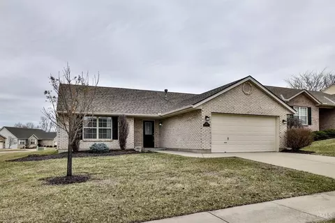 5050 Elk Run Dr, Hamilton, OH 45011