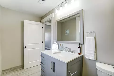 Bath - 1500 Compton Rd, Mount Healthy, OH 45231 photo 7 of 11