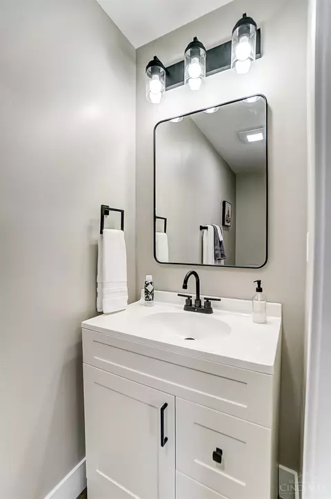 Bath - 1500 Compton Rd, Mount Healthy, OH 45231 photo 1 of 11