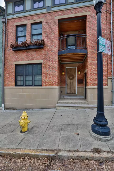 Exterior - 1335 Pendleton St, Cincinnati, OH 45202 photo 3 of 8