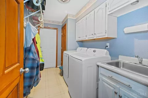 3213 Lamarc Trl, Evendale, OH 45241 photo 11