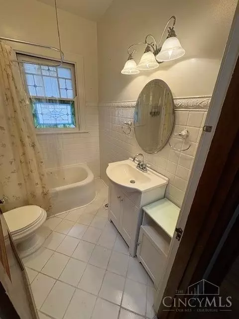 7015 Bramble Ave, Cincinnati, OH 45227 photo 10