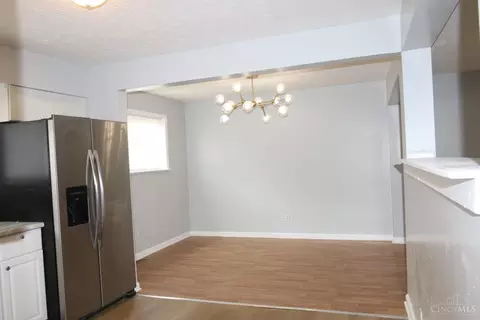 1337 Meredith Dr, Cincinnati, OH 45231 photo 13