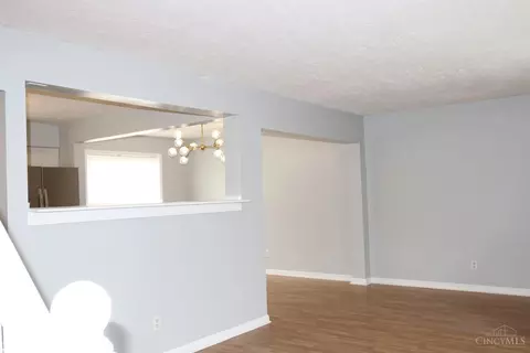 1337 Meredith Dr, Cincinnati, OH 45231 photo 17