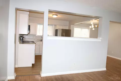 1337 Meredith Dr, Cincinnati, OH 45231 photo 20