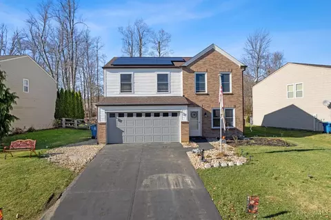 21 Shady Creek Ln, Amelia, OH 45102