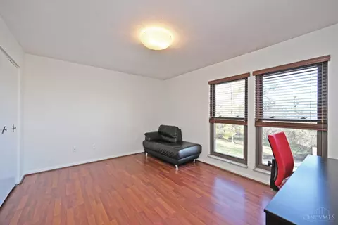 Bedroom - 7288 Galbraith Rd, Cincinnati, OH 45243 photo 2 of 3