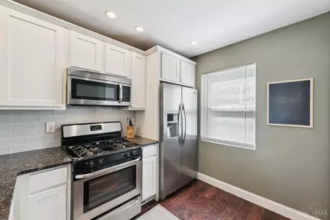 2951 Mapleleaf Ave, Cincinnati, OH 45212 photo 13