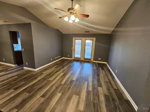 Living - 10524 West Rd, Harrison, OH 45030 photo 1 of 6