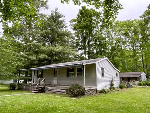 12031 N Shore Dr, Hillsboro, OH 45133