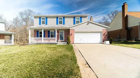 8715 Sarahs Bend Dr, Colerain Twp, OH 45251