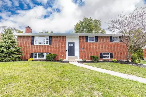5610 Nickview Dr, Cincinnati, OH 45247