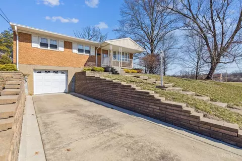 3200 Deborah Ln, Cincinnati, OH 45239 photo 3