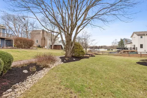 Exterior - 8140 Leeshore Dr, Maineville, OH 45039 photo 5 of 7