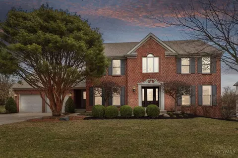 Exterior - 8140 Leeshore Dr, Maineville, OH 45039 photo 7 of 7